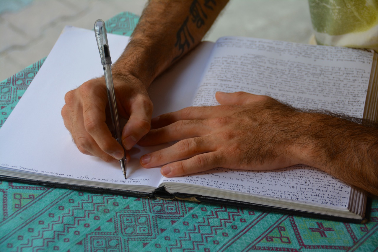 How to Find a Research Topic For Masters | Dissertation Guru