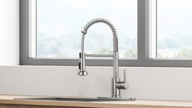 Photo of Vintage Chic: Matching Your Kitchen Cabinets, Faucet, and Windows